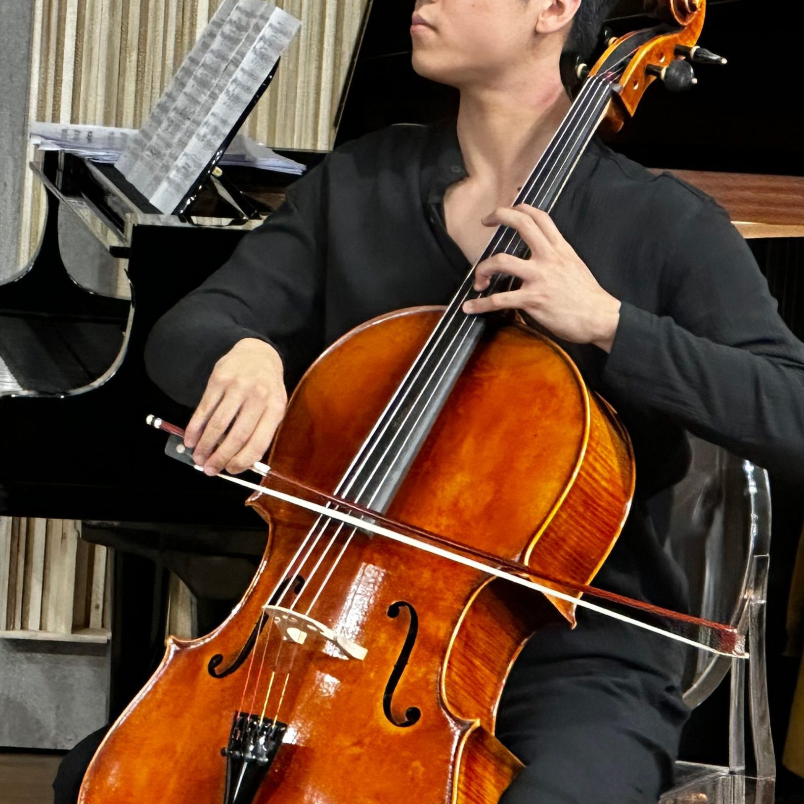 cello-spieler-zugeschnitten